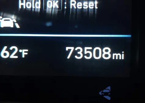 2020 Hyundai Elantra Limited z USA, uszkodzony, nr VIN KMHD84LF6LU897402